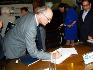 1266132_606835419405345_1892615742_o