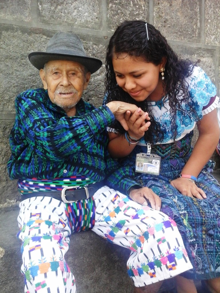 El Saludo Hacía los Abuelxs
