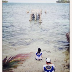 Elsa de Guatemala y Jorge de México descansando en los cayos Perlas